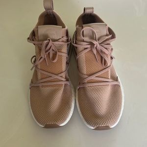 Arkyn Adidas sneakers in good condition